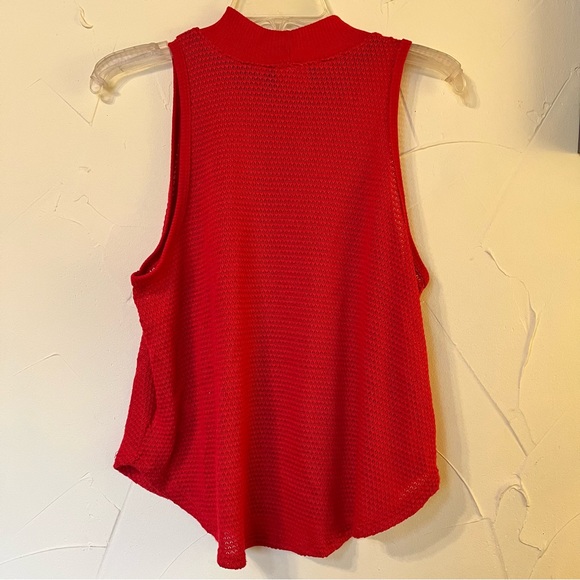 H.I.P. Sleeveless Red Top - Size Large - Picture 10 of 10